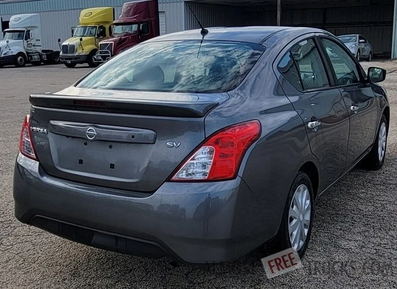 2019 Nissan Versa - Image 8 of 12
