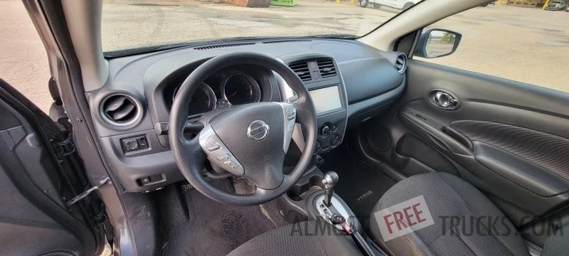 2019 Nissan Versa - Image 10 of 12