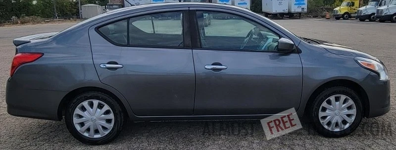 2019 Nissan Versa - Image 9 of 12
