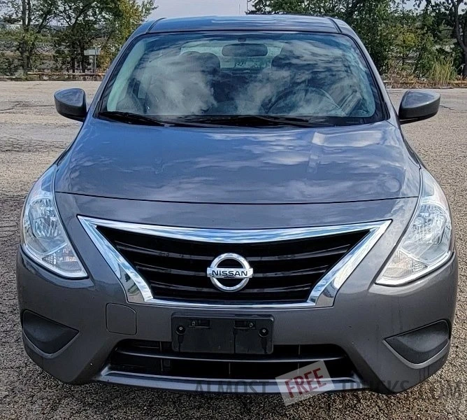2019 Nissan Versa - Image 2 of 12