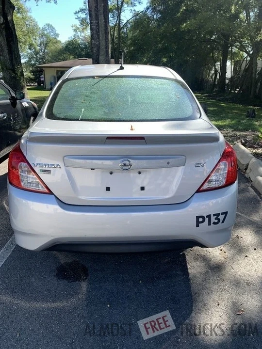 2019 Nissan Versa - Image 8 of 12