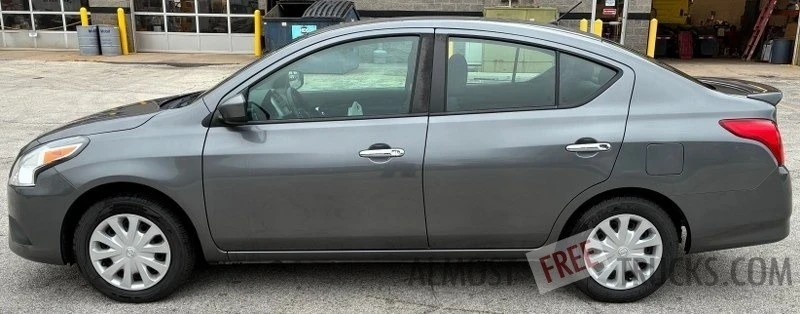 2019 Nissan Versa - Image 4 of 12
