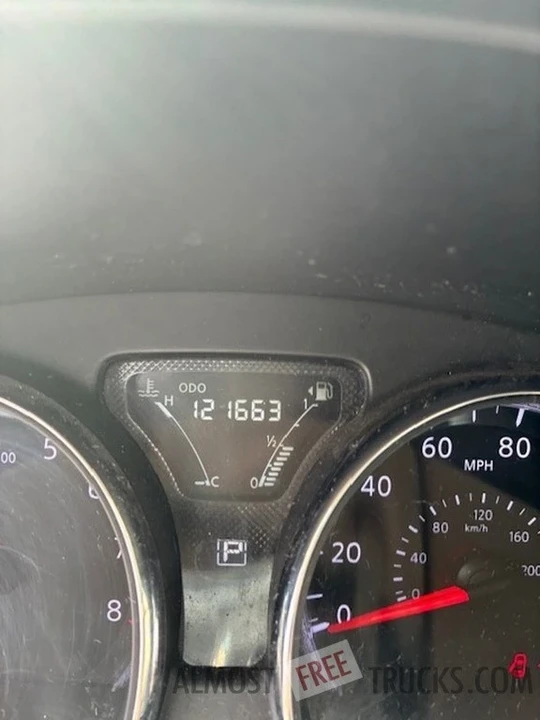 2019 Nissan Versa - Image 10 of 12