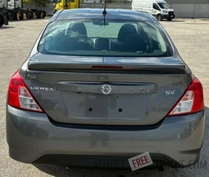 2019 Nissan Versa - Image 6 of 12