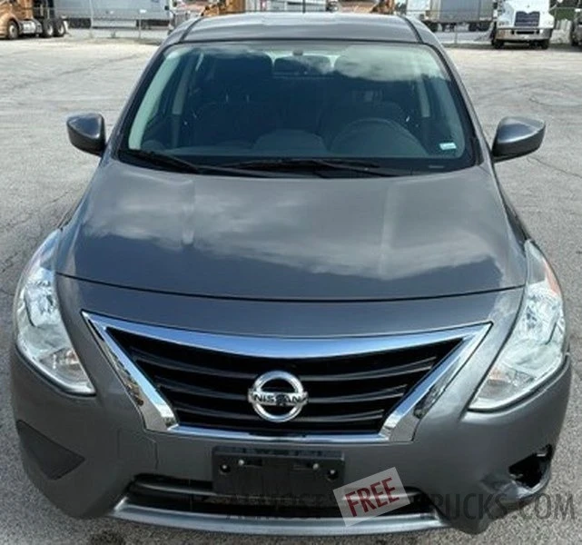 2019 Nissan Versa - Image 2 of 12