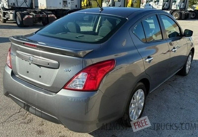 2019 Nissan Versa - Image 7 of 12