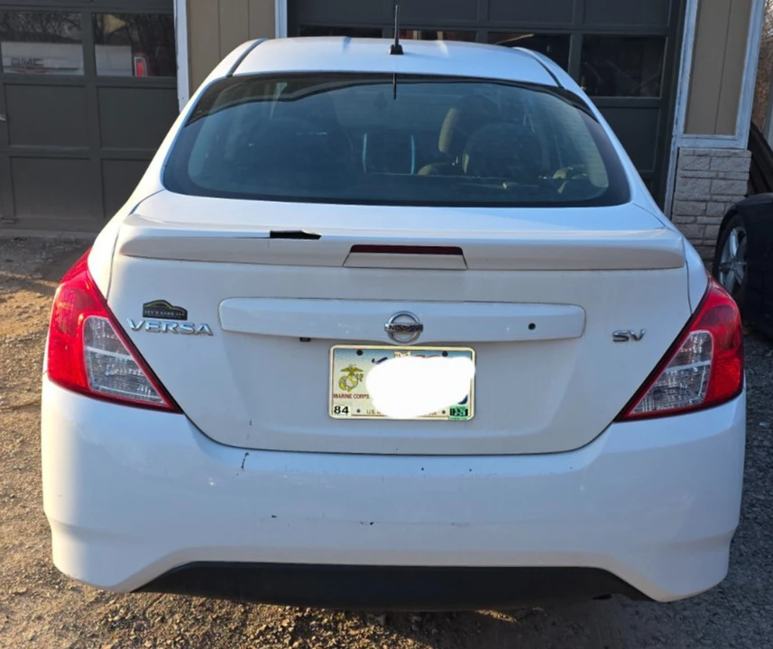 2019 Nissan Versa - Image 18 of 18