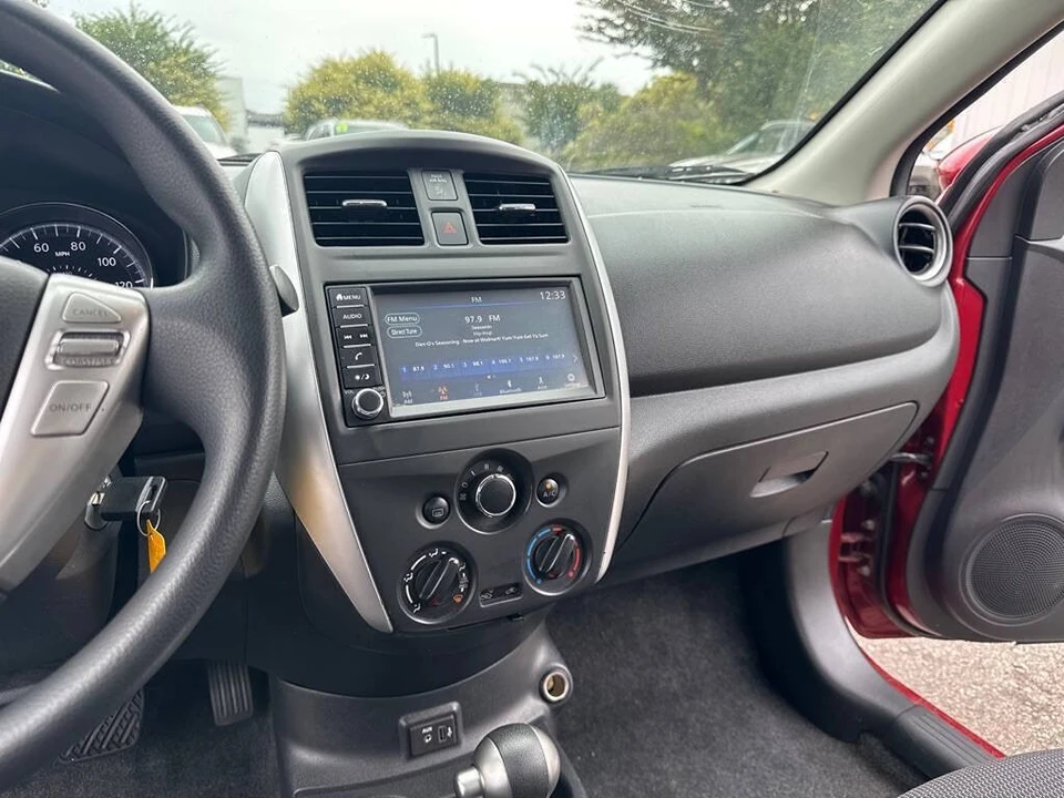 2019 Nissan Versa - Image 7 of 9