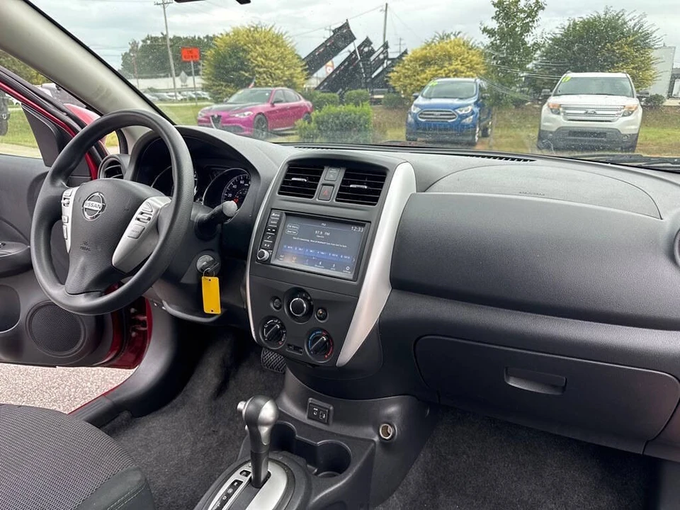 2019 Nissan Versa - Image 9 of 9