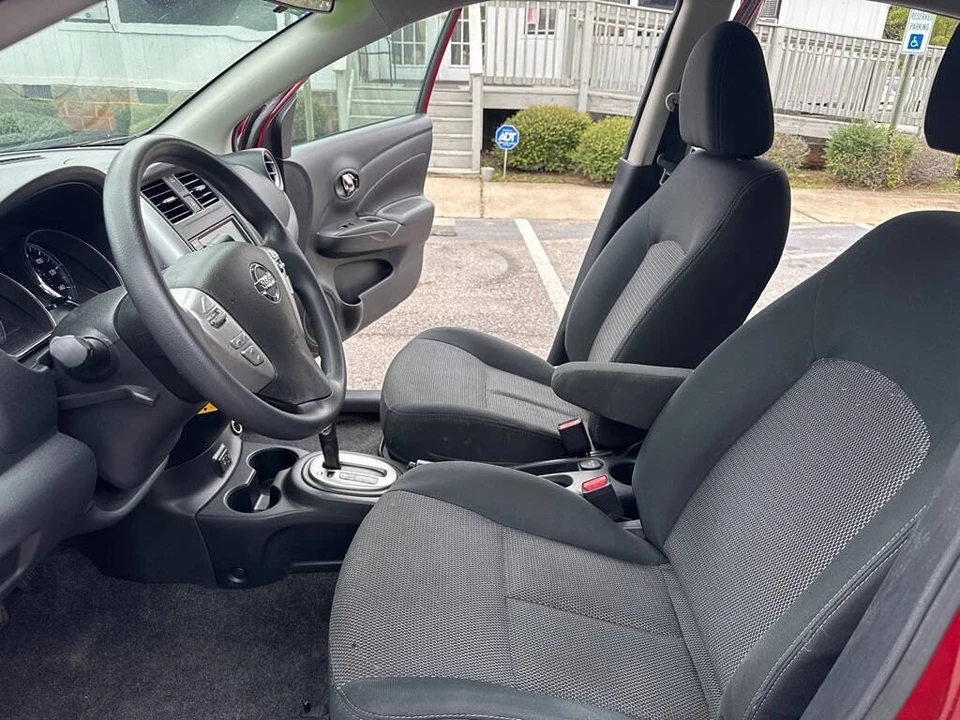 2019 Nissan Versa - Image 6 of 9