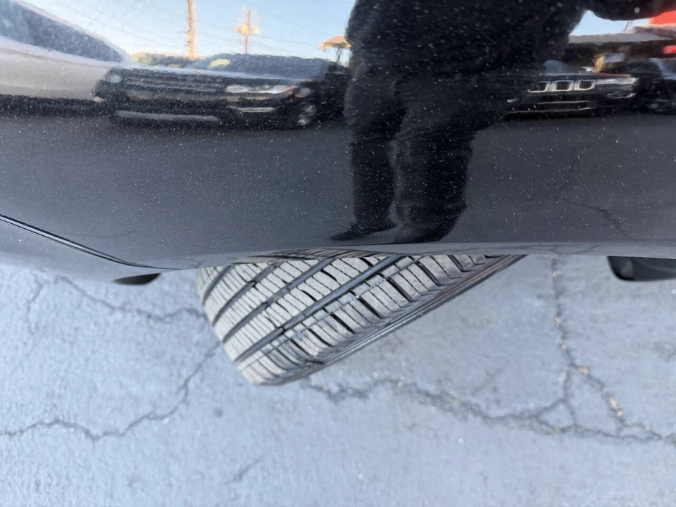 2019 Nissan Versa - Image 17 of 17
