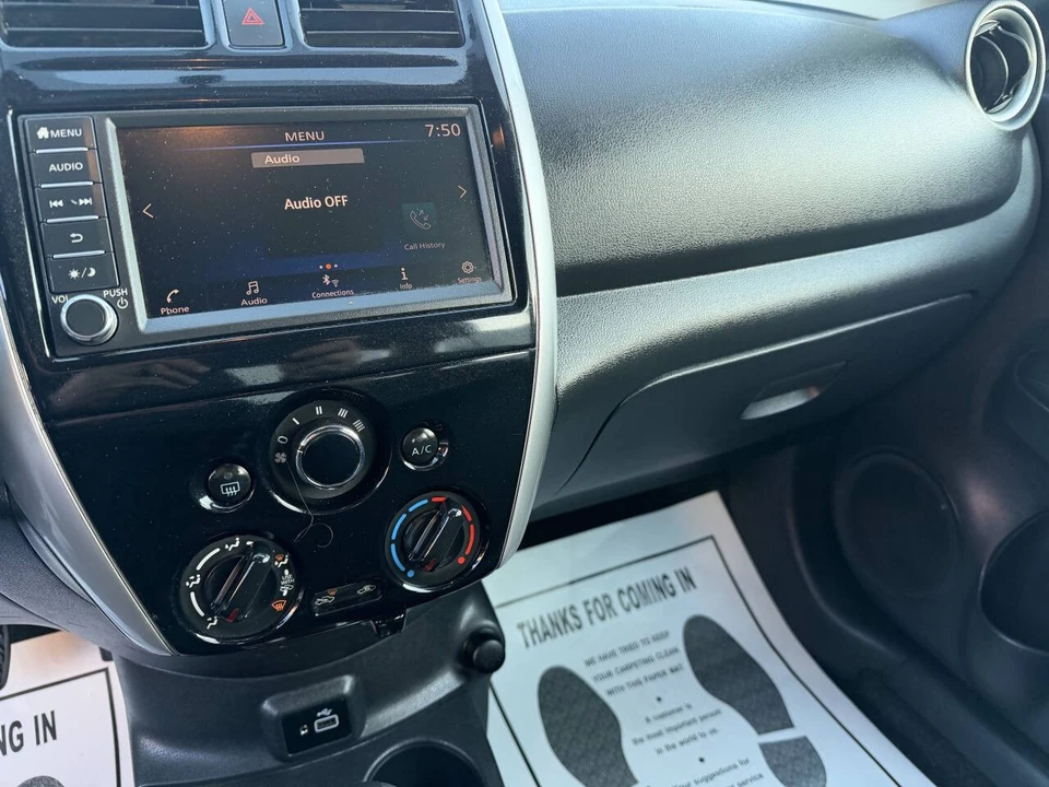 2019 Nissan Versa - Image 12 of 17