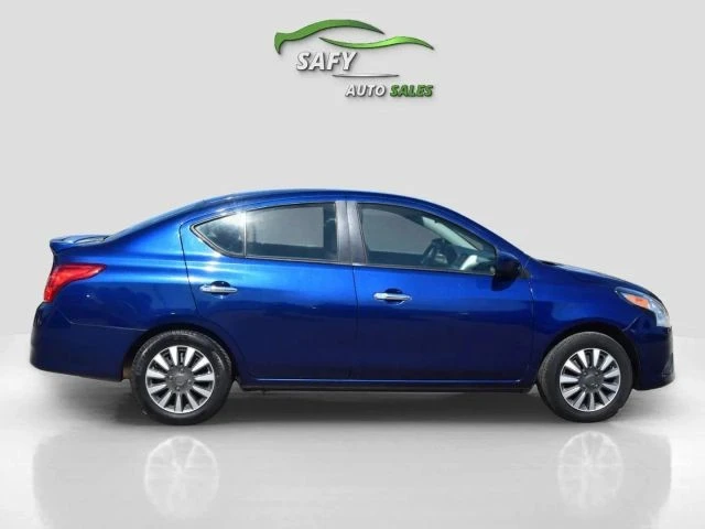 2019 Nissan Versa - Image 8 of 21