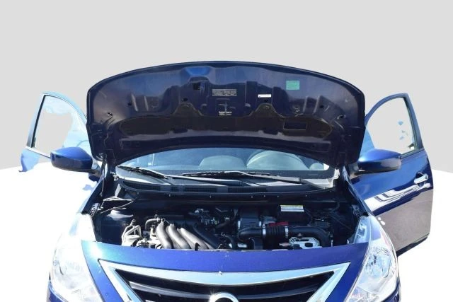 2019 Nissan Versa - Image 10 of 21