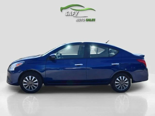 2019 Nissan Versa - Image 4 of 21