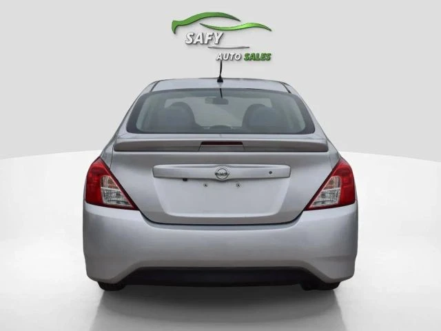 2019 Nissan Versa - Image 5 of 21