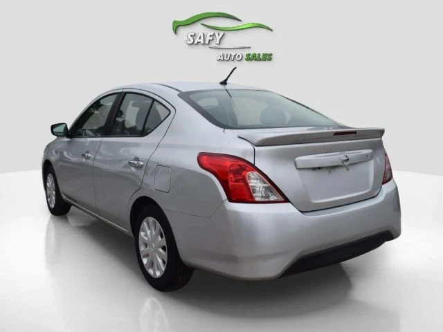 2019 Nissan Versa - Image 4 of 21