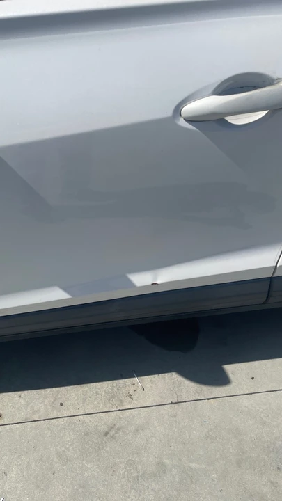 2019 Nissan Versa - Image 5 of 21
