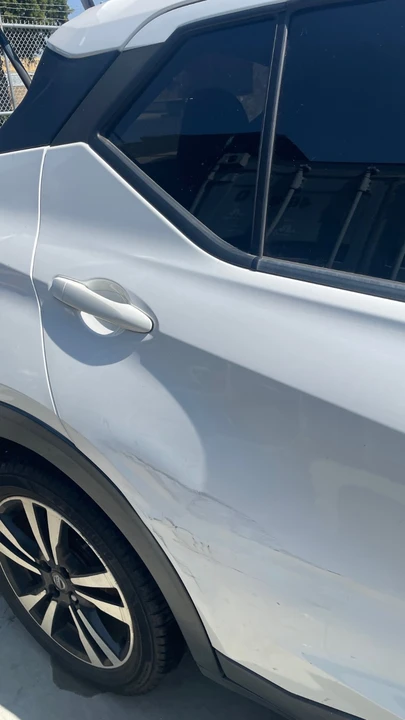 2019 Nissan Versa - Image 17 of 21