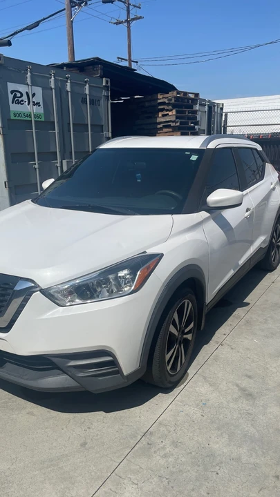2019 Nissan Versa - Image 2 of 21