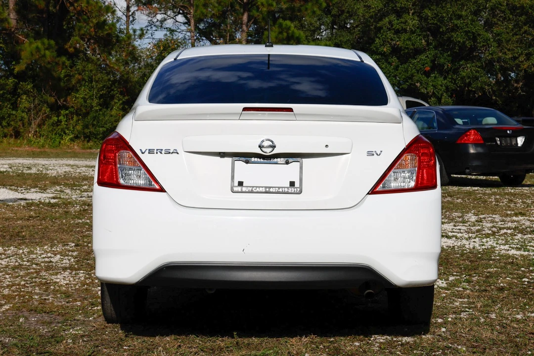 2019 Nissan Versa - Image 7 of 12
