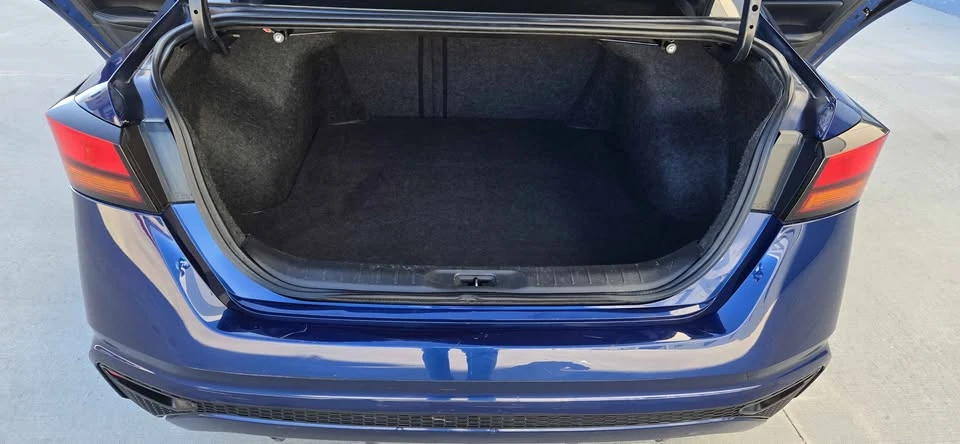 2019 Nissan Altima 6th Gen - Image 14 of 17