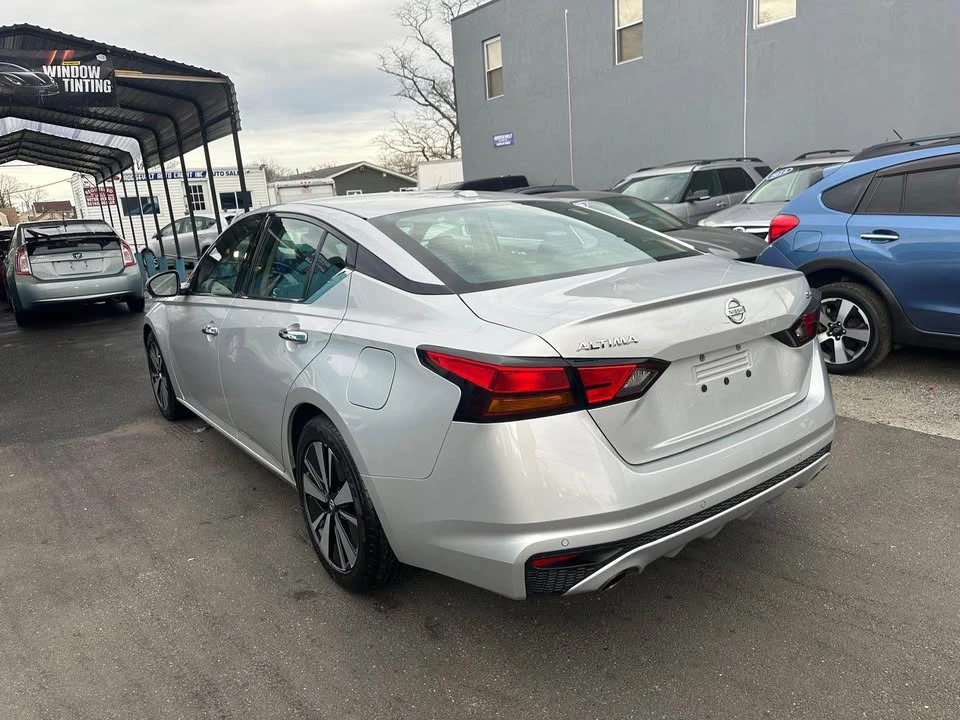 2019 Nissan Altima 6th Gen - Image 2 of 19