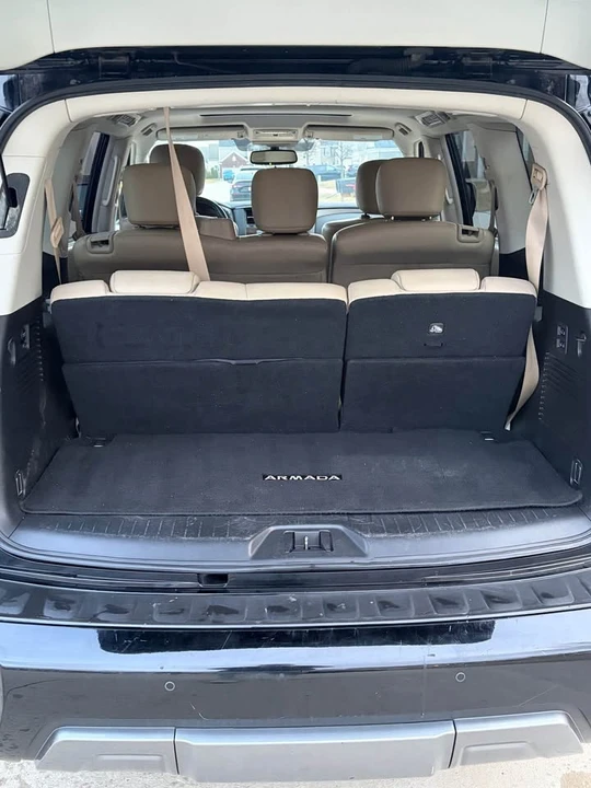 2019 Nissan Armada - Image 8 of 10