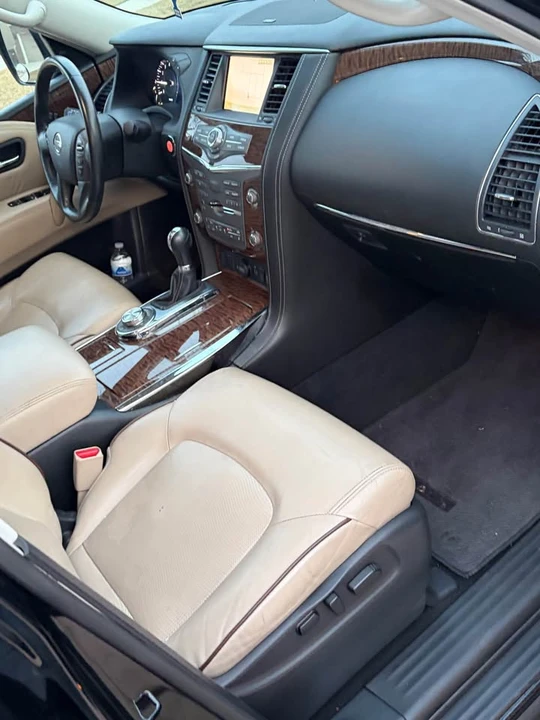2019 Nissan Armada - Image 6 of 10