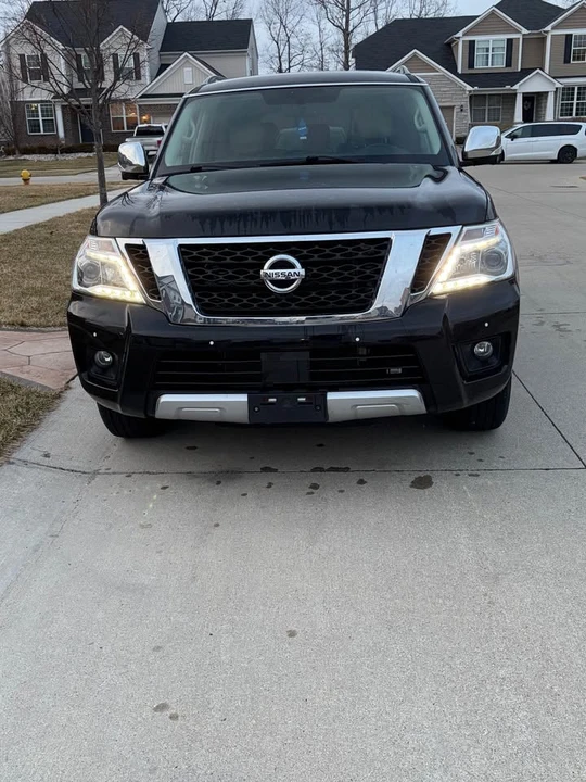 2019 Nissan Armada - Image 2 of 10