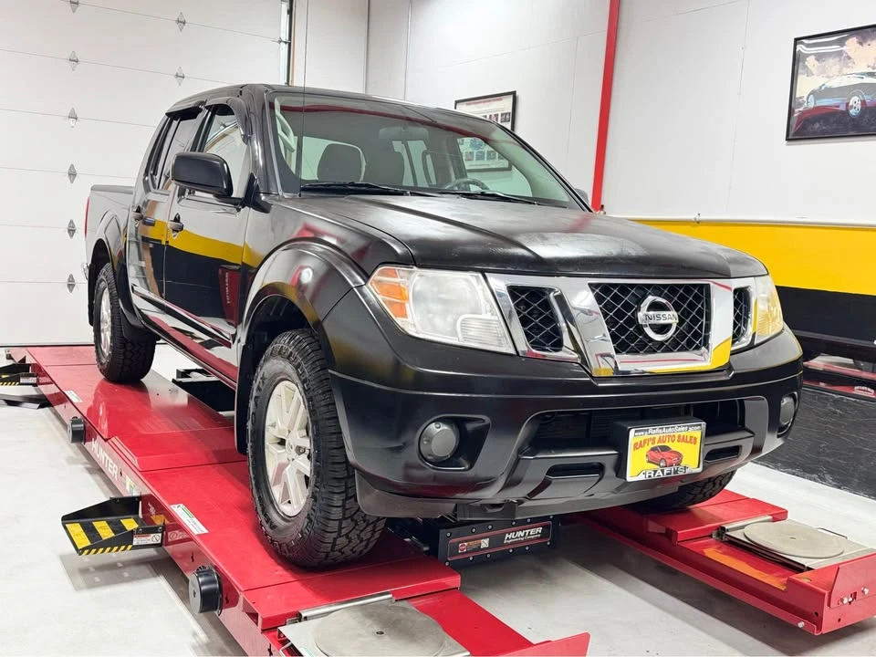 2019 Nissan Frontier 2nd Gen - Image 2 of 19