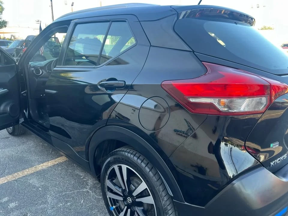 2019 Nissan Kicks - Image 3 of 13