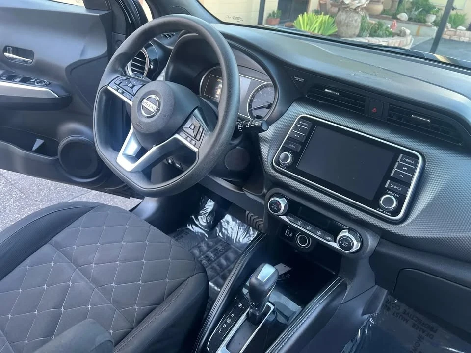 2019 Nissan Kicks - Image 8 of 13