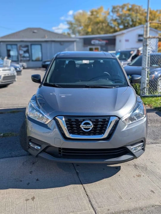 2019 Nissan Kicks - Image 2 of 18