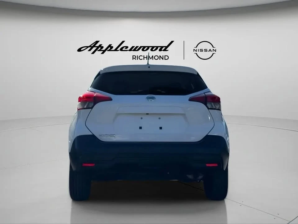 2019 Nissan Kicks - Image 4 of 17