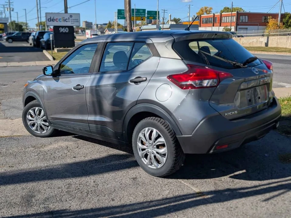 2019 Nissan Kicks - Image 16 of 18