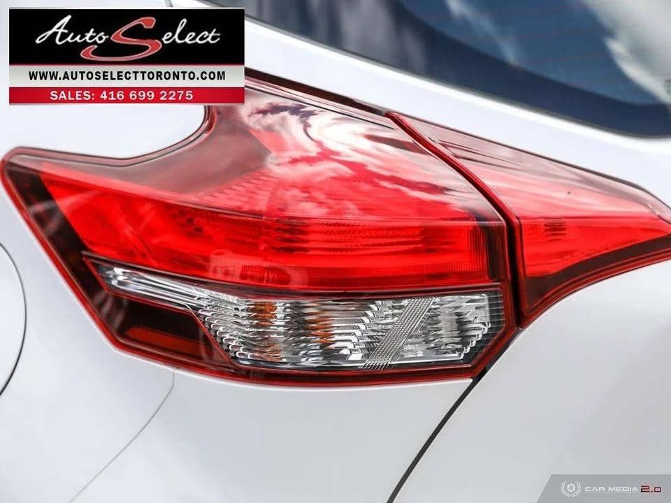 2019 Nissan Kicks - Image 11 of 19