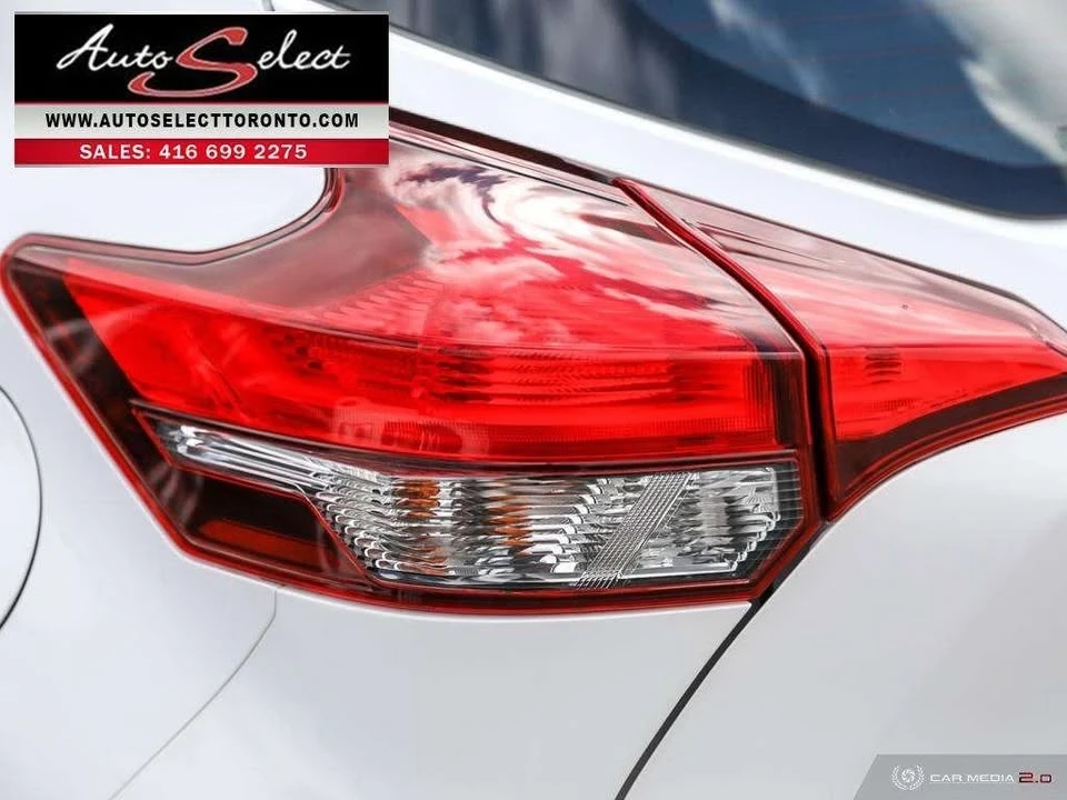 2019 Nissan Kicks - Image 12 of 20
