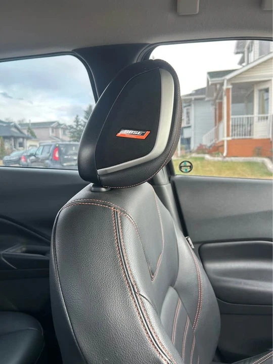 2019 Nissan Kicks - Image 12 of 19