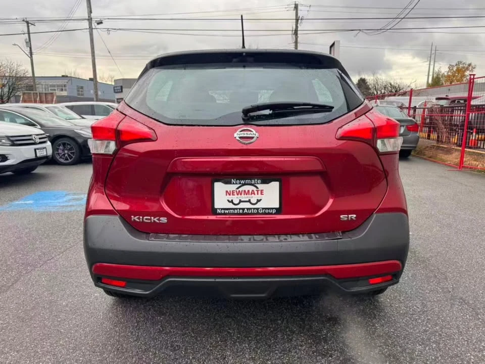 2019 Nissan Kicks - Image 2 of 14