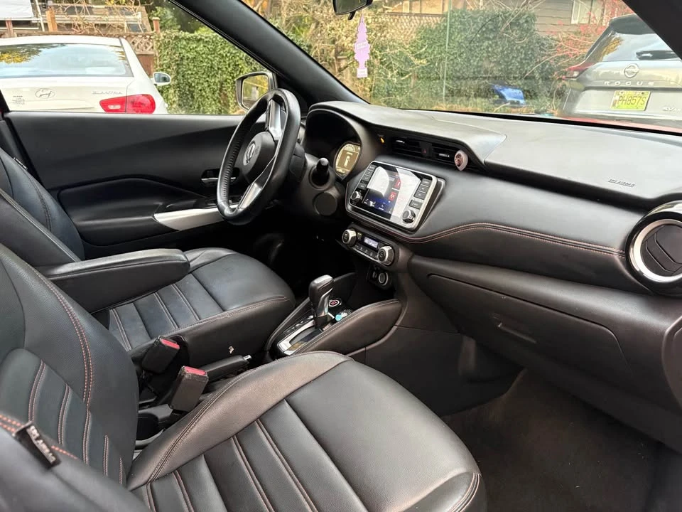 2019 Nissan Kicks - Image 11 of 13