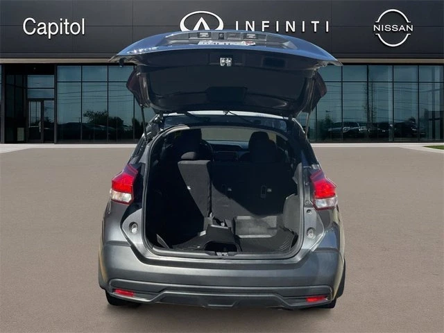 2019 Nissan Kicks - Image 6 of 19