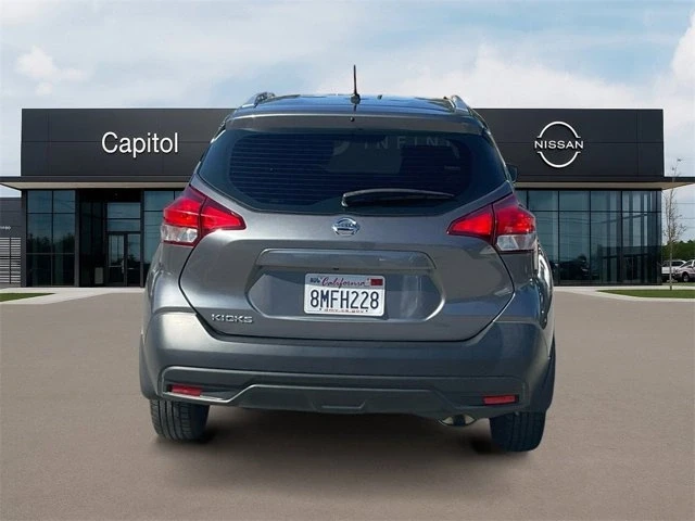 2019 Nissan Kicks - Image 4 of 19