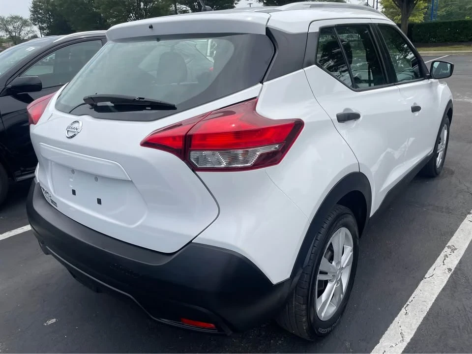 2019 Nissan Kicks - Image 16 of 18