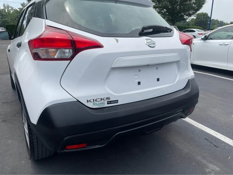 2019 Nissan Kicks - Image 14 of 18