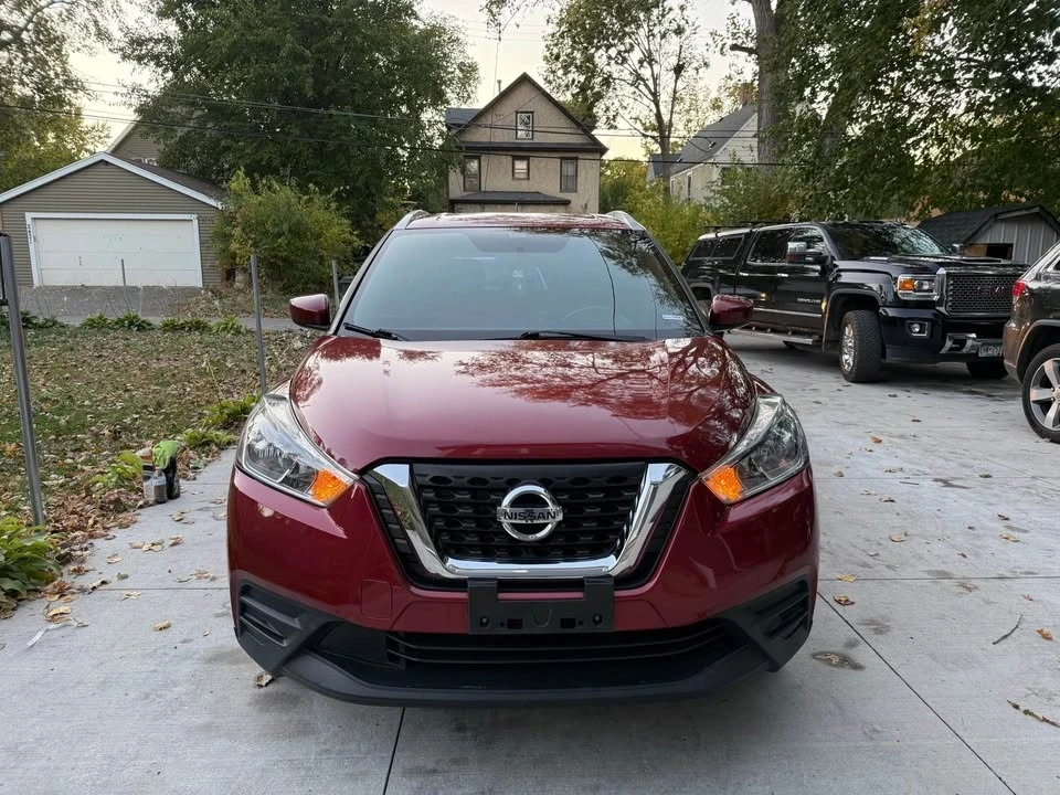 2019 Nissan Kicks - Image 2 of 7
