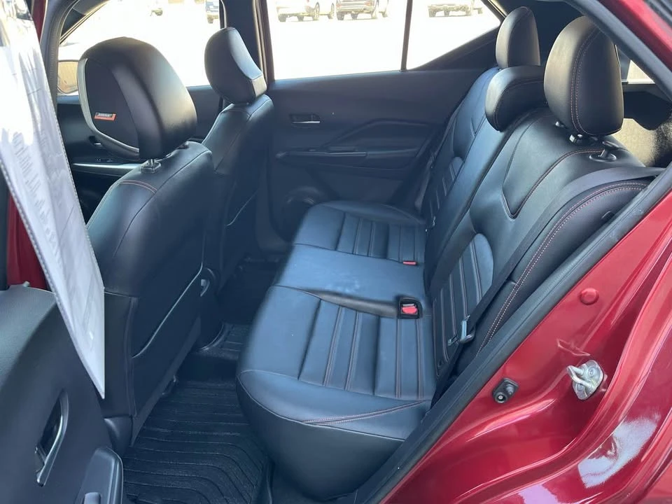 2019 Nissan Kicks - Image 8 of 13