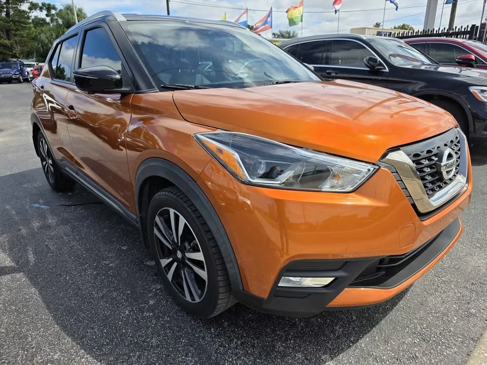 2019 Nissan Kicks - Image 3 of 19