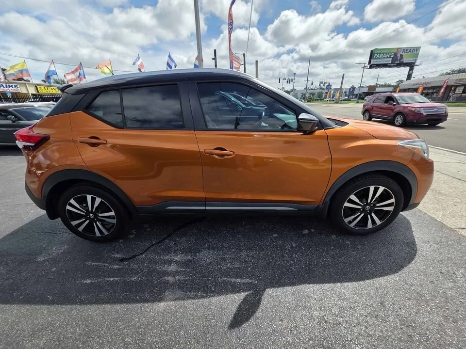 2019 Nissan Kicks - Image 4 of 19