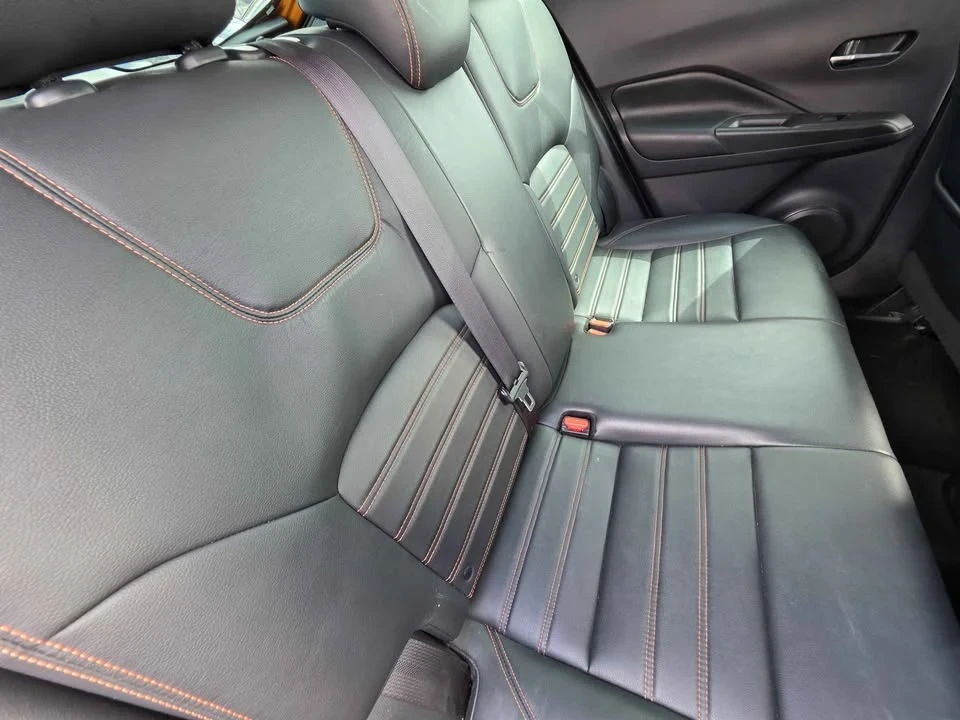 2019 Nissan Kicks - Image 12 of 19